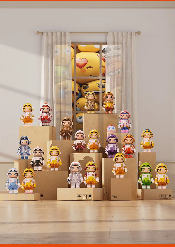 POPMART MEGA SPACE MOLLY 100% × emoji™ series blind box (กล่องละ 9 ชิ้น)